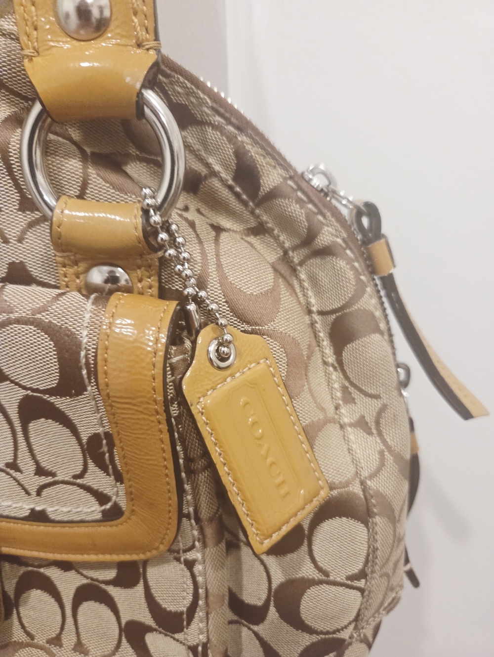 Coach Large  Khaki Signature Dome Shoulder Bag with Tan Leather Trim - Picture 3 of 9